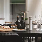 Daire Nooqa - 'exklusives Design - Parkplatz, Balkon, Nespresso - 6 Personen - 85qm *