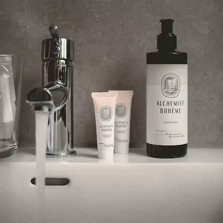 Apartman Nooqa - 'exklusives Design - Parkplatz, Balkon, Nespresso - 6 Personen - 85qm Duisburg