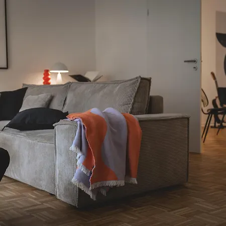 Nooqa - 'exklusives Design - Parkplatz, Balkon, Nespresso - 6 Personen - 85qm * Duisburg