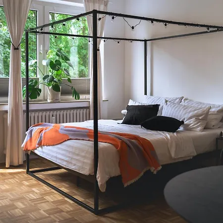 Nooqa - 'exklusives Design - Parkplatz, Balkon, Nespresso - 6 Personen - 85qm Appartement Duisburg