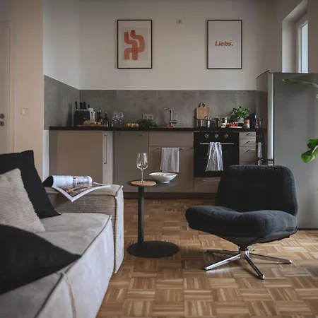 Nooqa - 'exklusives Design - Parkplatz, Balkon, Nespresso - 6 Personen - 85qm *