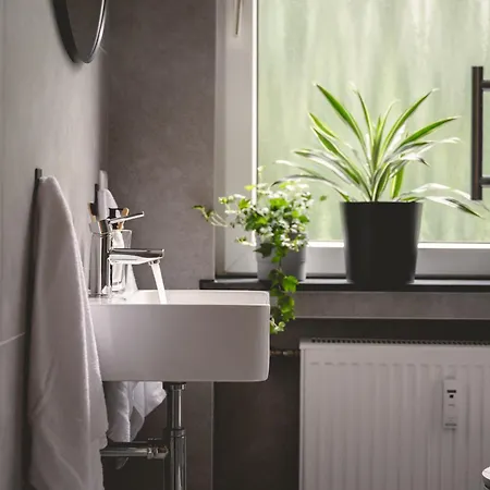 Nooqa - 'exklusives Design - Parkplatz, Balkon, Nespresso - 6 Personen - 85qm * Duisburg