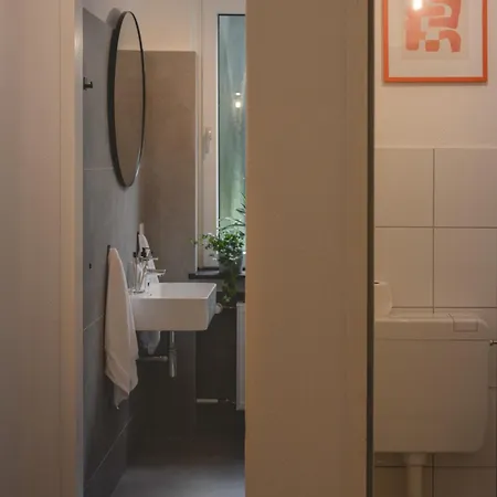 Apartman Nooqa - 'exklusives Design - Parkplatz, Balkon, Nespresso - 6 Personen - 85qm Duisburg