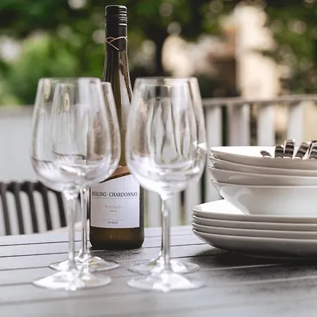 Apartmán Nooqa - 'exklusives Design - Parkplatz, Balkon, Nespresso - 6 Personen - 85qm