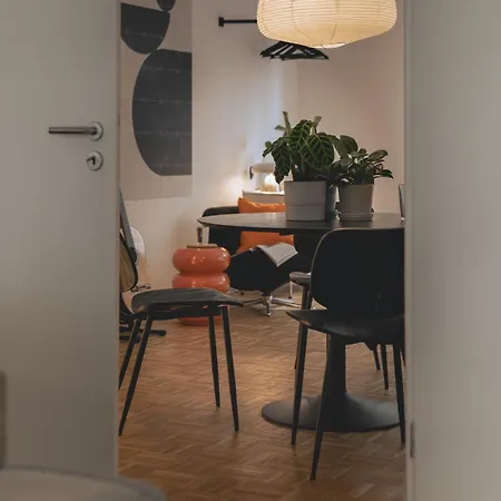 Nooqa - 'exklusives Design - Parkplatz, Balkon, Nespresso - 6 Personen - 85qm Duisburgo