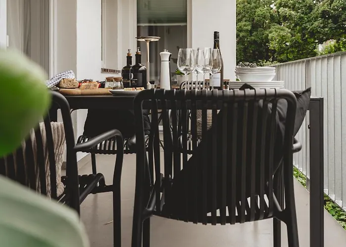 Lejlighed Nooqa - 'exklusives Design - Parkplatz, Balkon, Nespresso - 6 Personen - 85qm