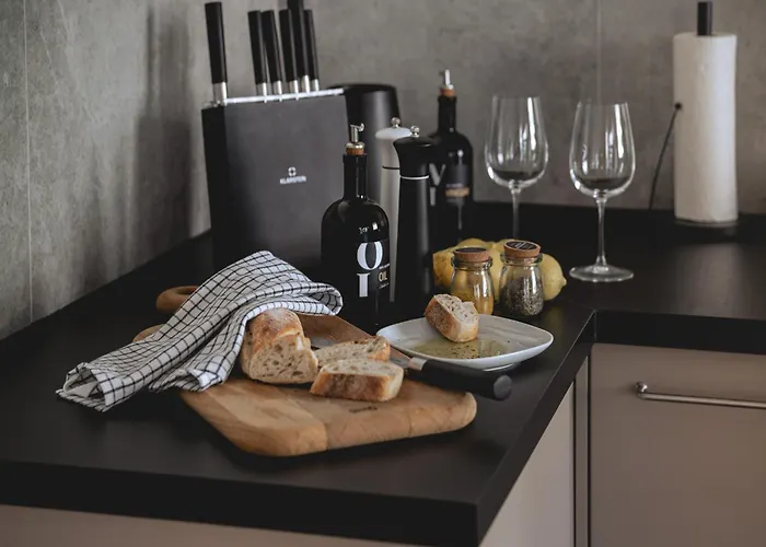 Nooqa - 'exklusives Design - Parkplatz, Balkon, Nespresso - 6 Personen - 85qm Lejlighed *